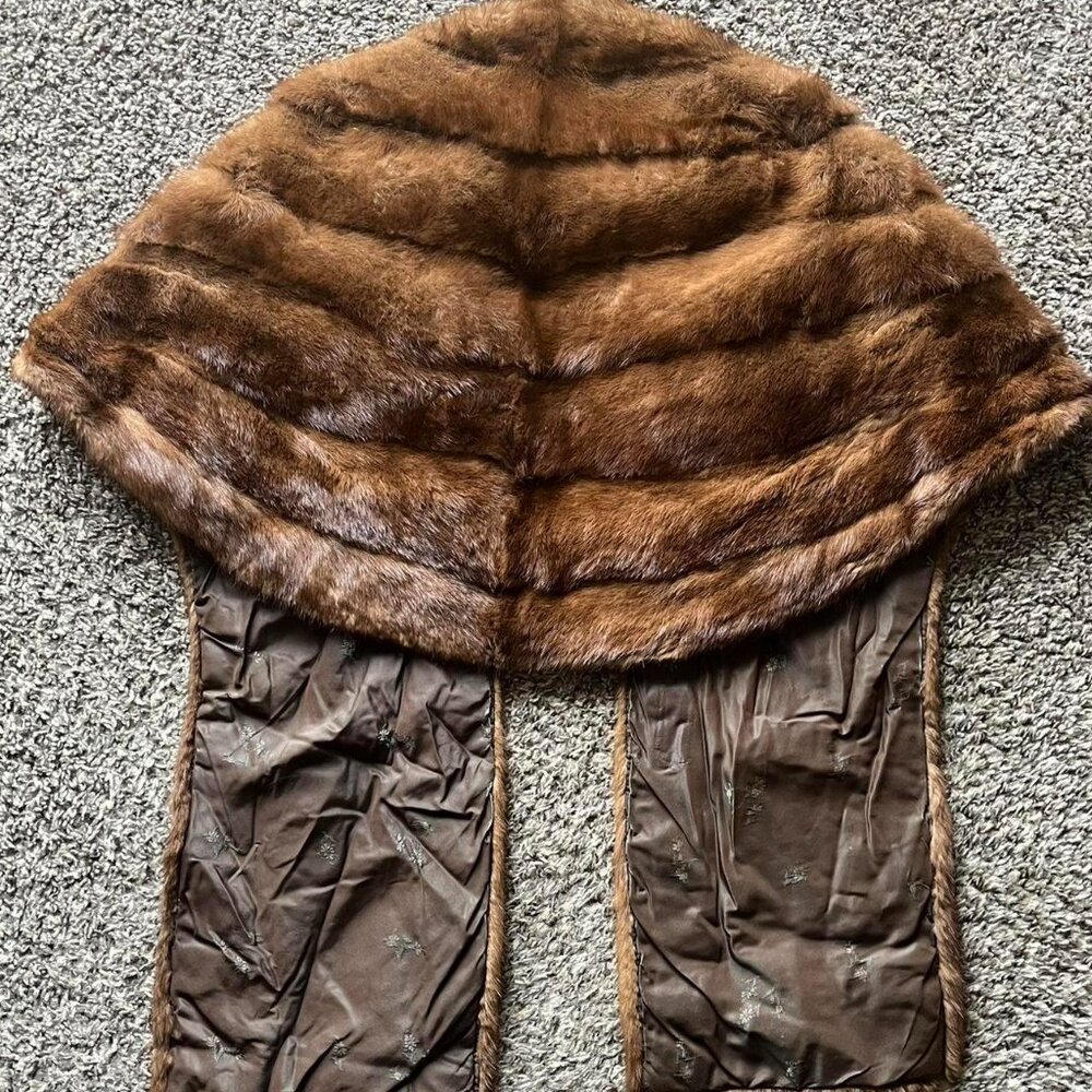 Vintage Kellers Fine Furs Brown Genuine Fur Shawl Luxury Coastal Grandma Chic - Picture 3 of 8